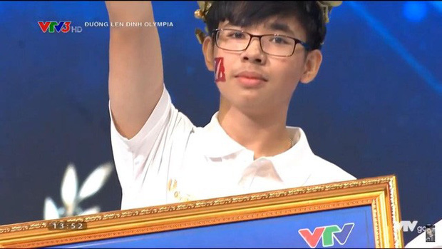 Cộng đồng Dota 2 VN phấn khích khi “gương mặt đại diện” Mai Hoàng Danh giật vòng nguyệt quế