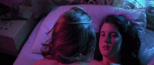 Tổng hợp 10 nụ hôn đồng tính nữ táo bạo nhất của lịch sử điện ảnh Hollywood 11