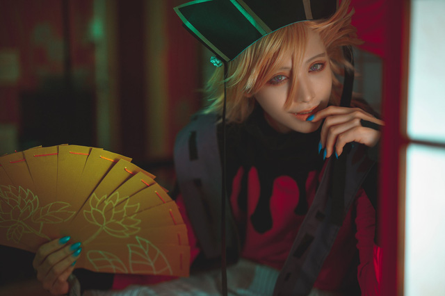 Choáng váng với bộ cosplay cực kì xuất sắc Thượng Huyền Nhị Douma trong Kimetsu no Yaiba