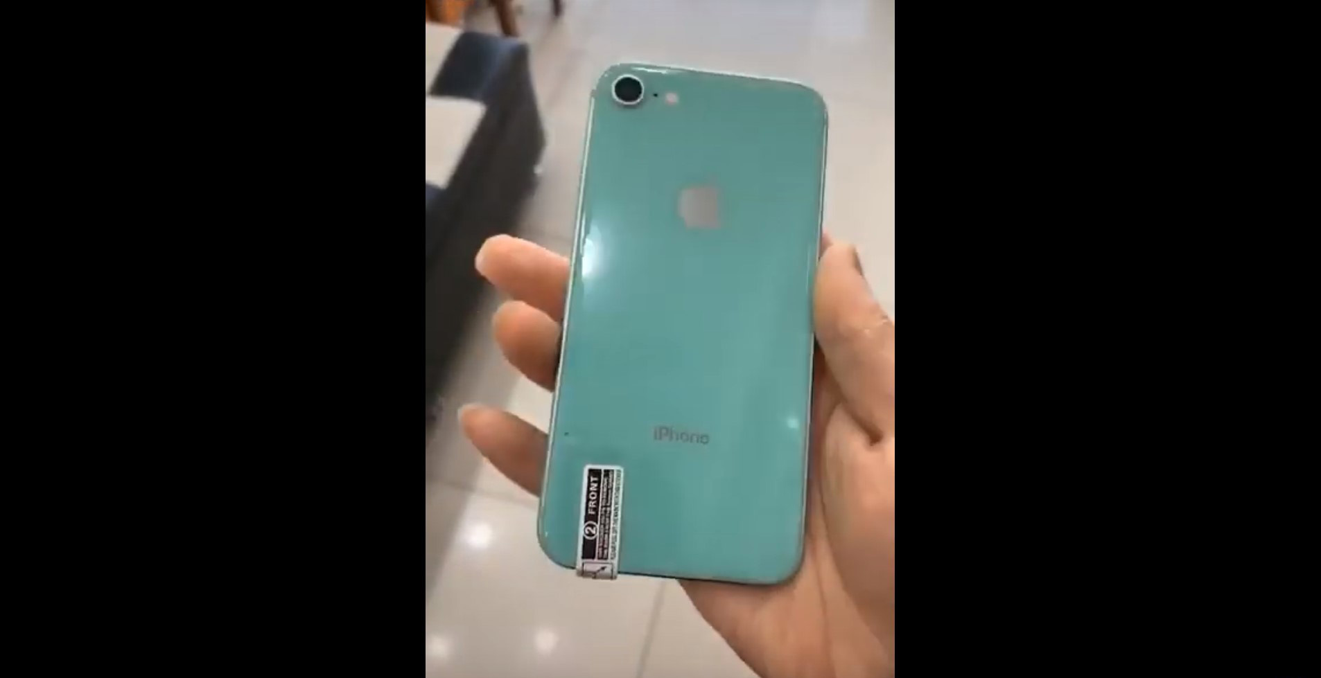 Video trên tay iPhone SE 2 bị rò rỉ với thiết kế màu xanh ngọc cùng nút Home cơ bản 