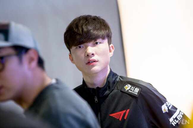 LMHT: CEO của T1 chính thức lên tiếng về tình trạng của Faker và đồng đội