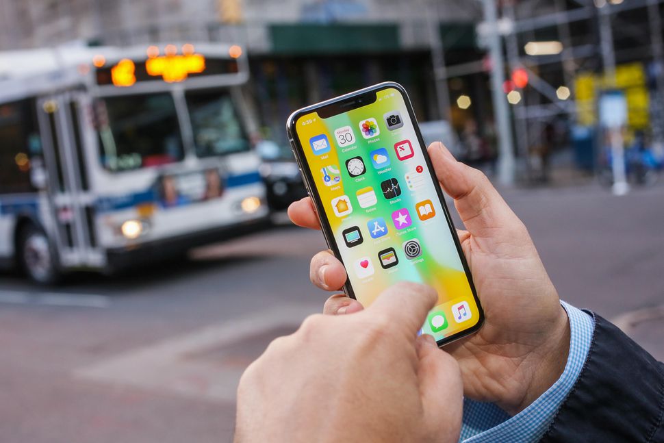 Những mẫu iPhone đã bị khai tử vẫn lọt Top smartphone bán chạy nhất năm 2019