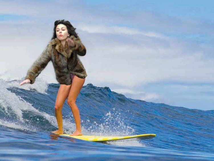 Cười bể bụng với loạt ảnh chế về cú "vồ ếch" để đời của Góa phụ đen Scarlett Johansson