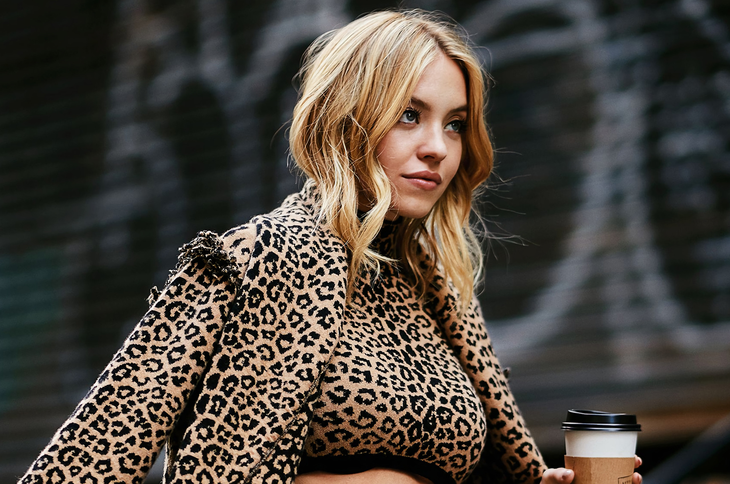 Loạt ảnh chứng minh sức hút của ngôi sao phim 18+ Sydney Sweeney