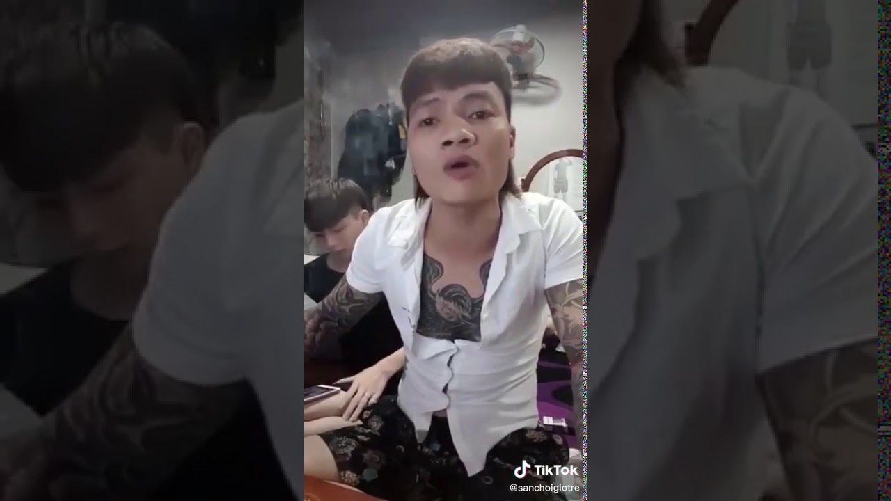 "Ôi bạn ơi sức đề kháng bạn kém là do bạn không chơi đồ" là gì ? Câu nói siêu chất từ Khá Bảnh