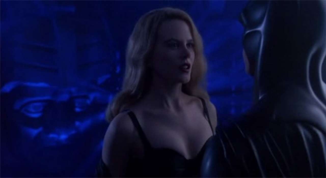 Tổng hợp những cảnh nóng "bỏng mắt" của dàn siêu anh hùng trên màn ảnh (Phần 1)