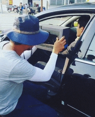 Cười bể bụng trước những cảnh quay... không thể giả hơn trong phim Trung Quốc thời hiện đại 6