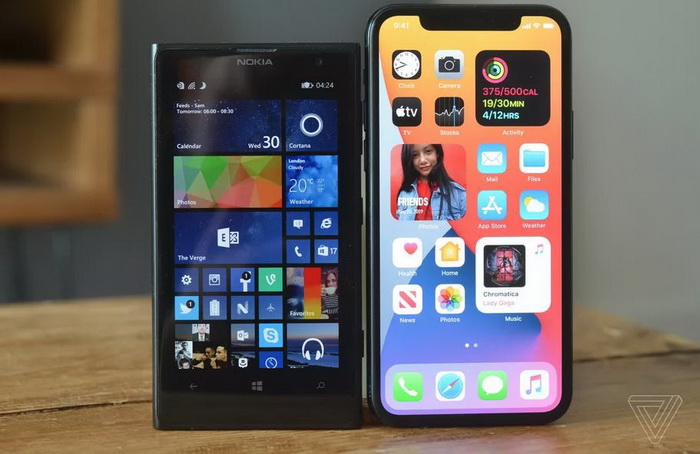 Apple bị cộng đồng chê bai cho rằng iOS 14 y hệt Live Tiles của Windows Phone