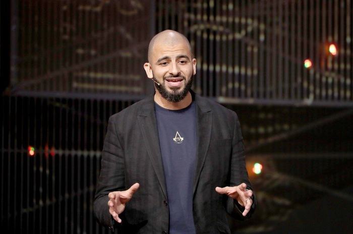 Bị cáo buộc ngoại tình, giám đốc sáng tạo Assassin's Creed Valhalla rút lui