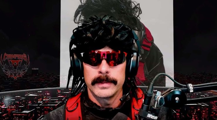 Dr.Disrespect  bị cấm vĩnh viễn trên Twitch khiến người hâm mộ lo lắng