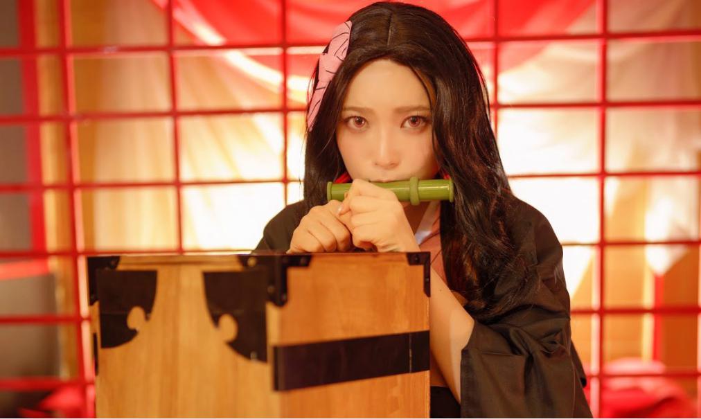 Cosplay nhân vật Nezuko, cựu diễn viên phim 18+ khiến nhiều fan choáng ngợp bởi quá xinh đẹp