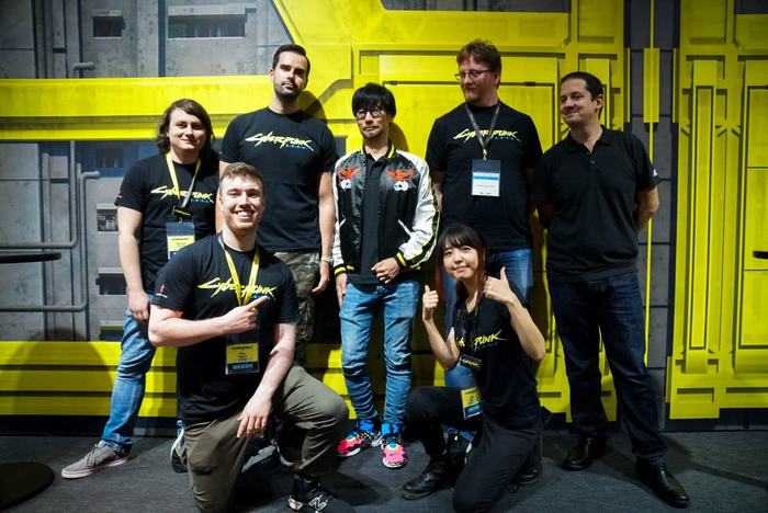 Cyberpunk 2077 chúc mừng Death Stranding bằng cách đưa Hideo Kojima vào game?