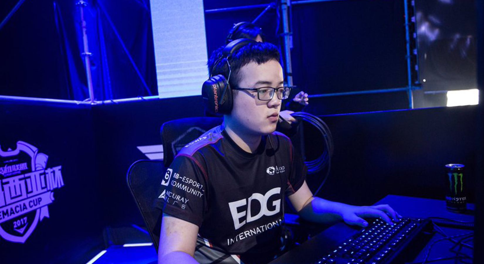 LMHT: Liên tục chửi bới đồng nghiệp trong Rank Hàn, tuyển thủ LPL nhận phải án phạt nặng nề