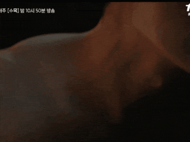 Mọt phim Hàn bỏng mắt với cảnh giường chiếu hấp dẫn trong Flower of Evil 3