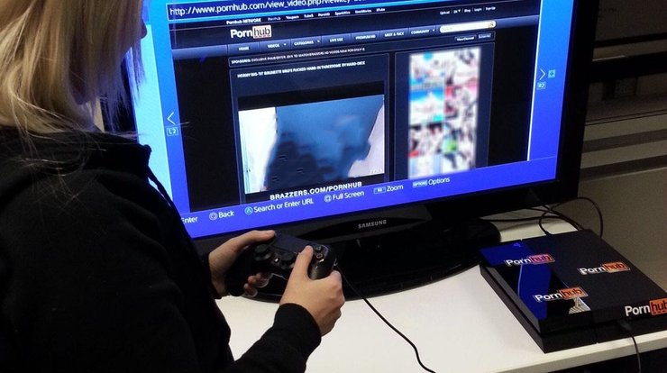 PlayStation 4 trở thành bảng điều khiển tốt nhất để... xem PornHub