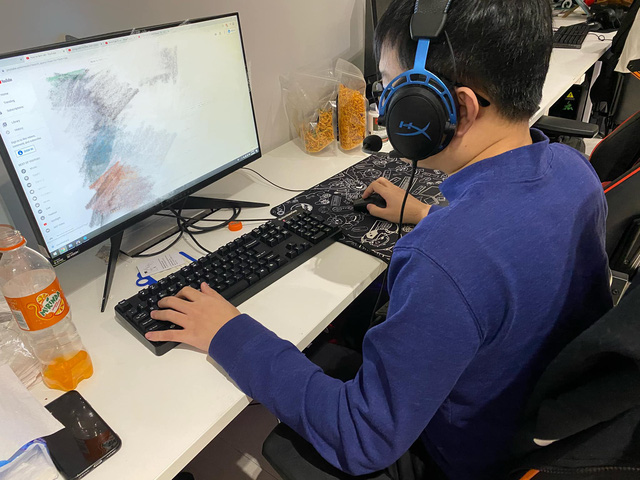 LMHT: Người hâm mộ ngỡ ngàng với bộ gear được SofM tin dùng, giá trị chưa đến 1 triệu VNĐ