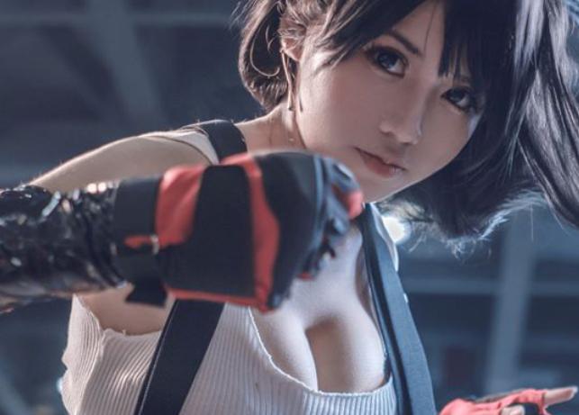 Cháy hết cả người với loạt ảnh cosplay Tifa FF7 Remake siêu hấp dẫn: Có giới hạn độ tuổi đấy nhé!