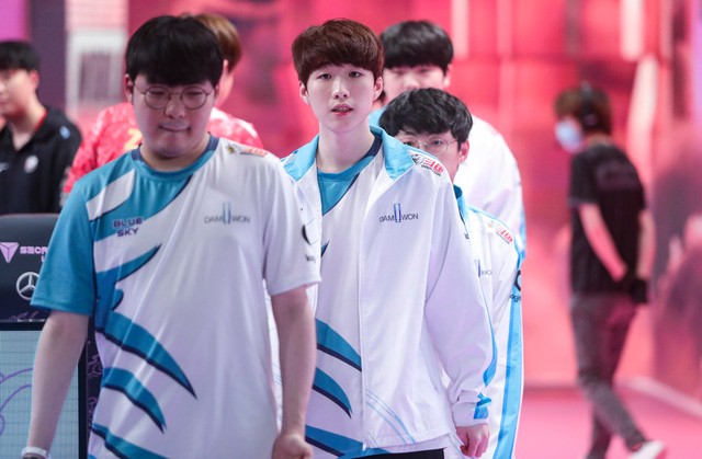 LMHT: HLV KkOma tự tin cho rằng DAMWON Gaming sẽ giành chức vô địch CKTG 2020