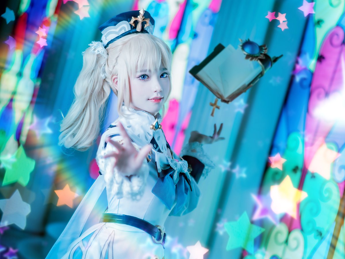 Mona, Barbara, Lisa trong Genshin Impact hóa "nuột nà" khi được cosplay bởi hot girl quyến rũ