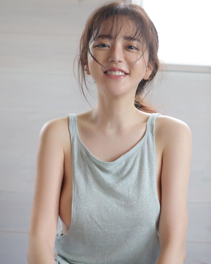 Nhận được lời mời làm ảnh mẫu cho Playboy, nữ Youtuber Mukbang liền bắt lấy cơ hội