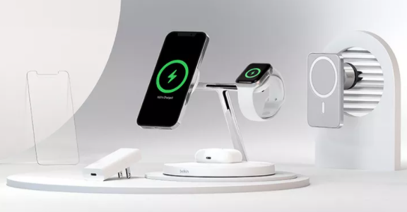 Sạc không dây MagSafe được hồi sinh của Apple mở ra "cánh cửa" cho iPhone không cổng kết nối 