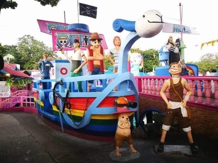 Tởm không thể tả với loạt tượng Luffy, Zoro, Nami trong One Piece: Thà đừng làm còn hơn!