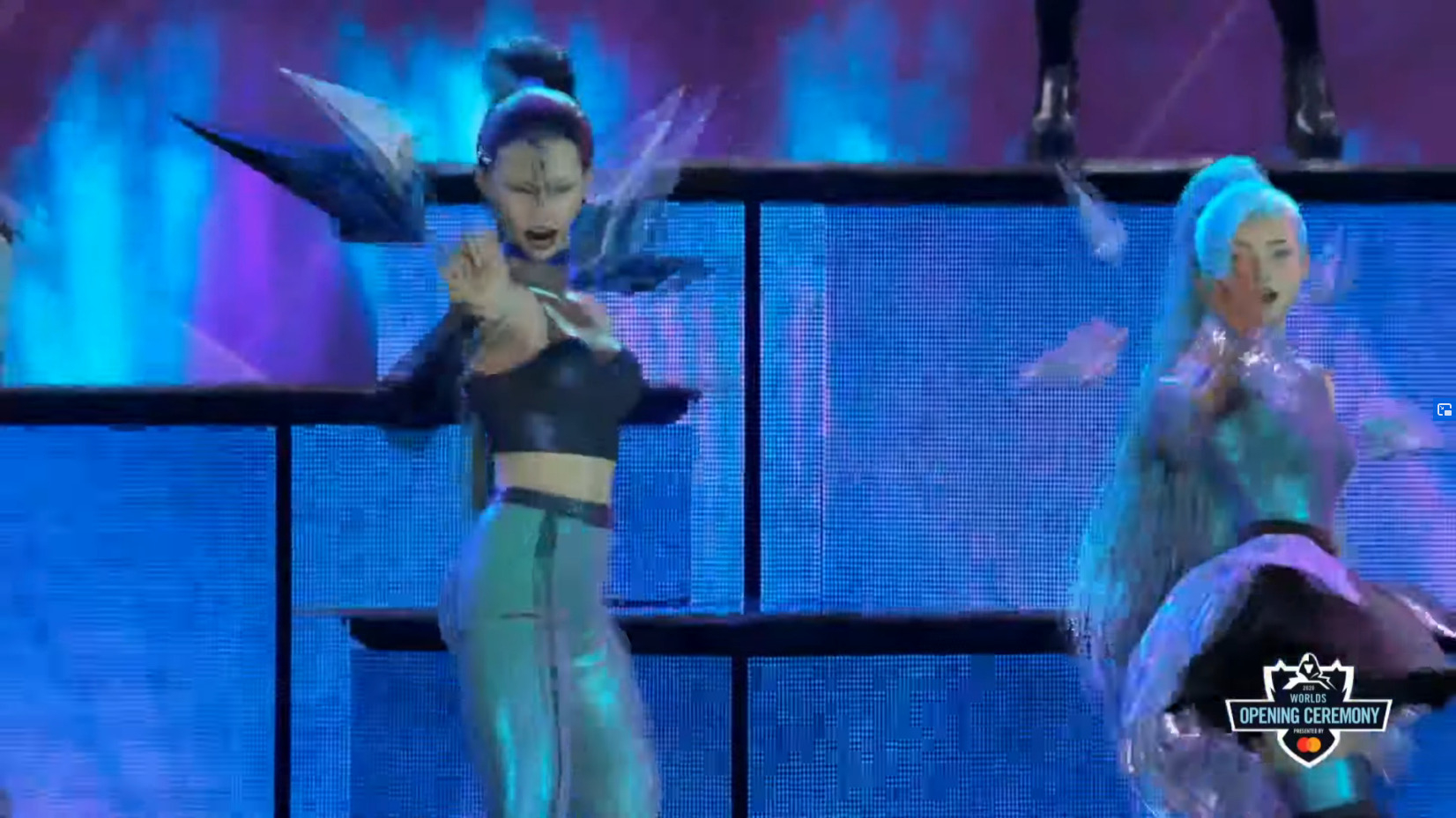 LMHT: Game thủ thực hiện ảnh chế về biểu cảm khó đỡ của các thành viên K/DA tại CKTG 2020