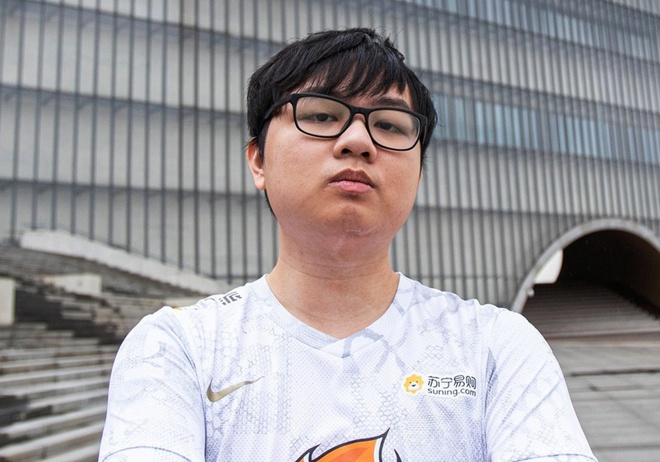 LMHT: SofM đang thua Karsa trong cuộc bình chọn đến All Star 2020 và game thủ Việt cần hành động ngay bây giờ