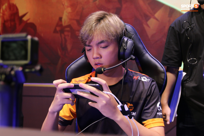 Liên quân Mobile: ADC giải nghệ, đế chế Team Flash đến hồi "thay máu"?