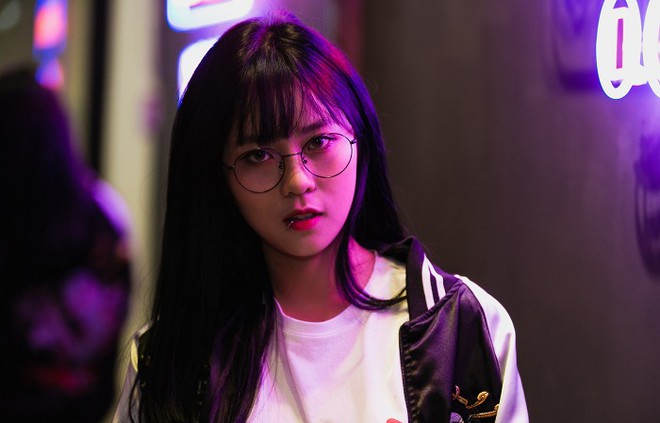 MisThy nhanh chóng lý giải về việc hẹn hò với Quang Cuốn, đồng thời xóa trạng thái ngay sau đó