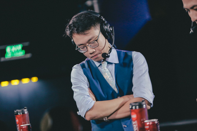 LMHT: Xuất hiện những nghi vấn cho rằng BLV Hoàng Luân đã không còn thuộc VETV nữa