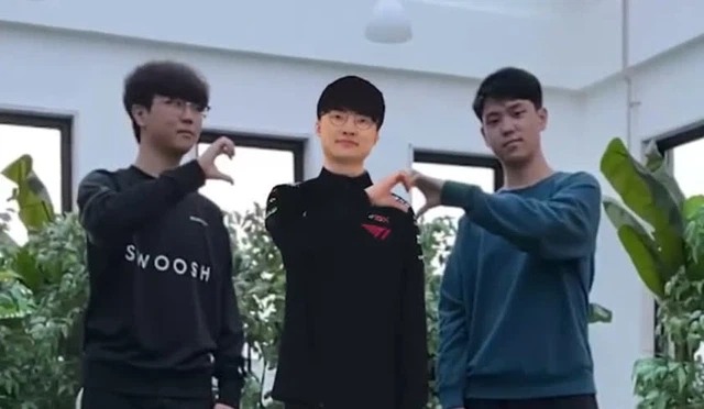 LMHT: T1 chính thức công bố tạo hình của "Faker ảo" cực dễ thương đến cộng đồng fan hâm mộ