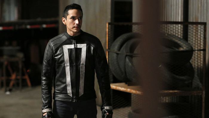 Khi Ghost Rider thừa nhận "lỡ" làm mất Darkhold vào tay Scarlet Witch