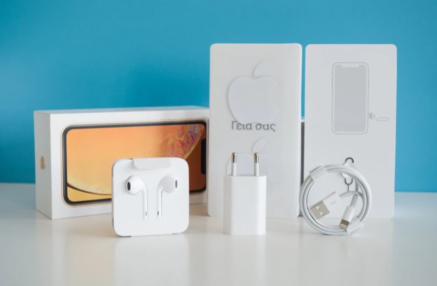 Apple chịu án phạt 2 triệu USD tại Brazil do không bán sạc cùng iPhone 12