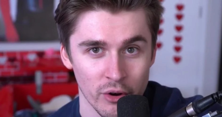 Lạ lùng nam streamer chặn hàng loạt người xem vì donate cho anh quá nhiều