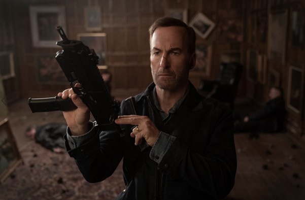 Review "Kẻ vô danh": Phim hành động siêu bựa của màn ảnh tháng 5