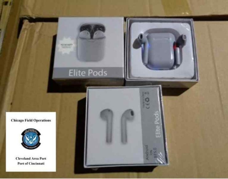 Hải quan Mỹ thu giữ thành công 36.000 chiếc AirPod "fake" trị giá hàng triệu USD