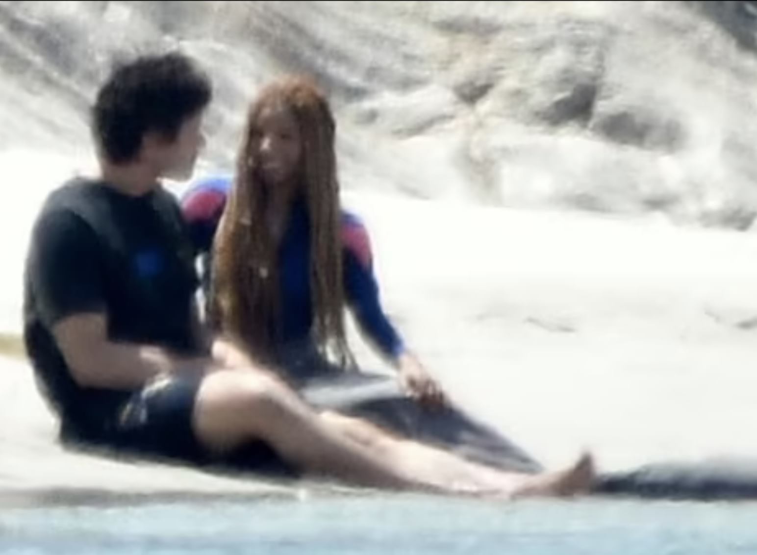 "The Little Mermaid" live-action: Loạt ảnh hậu trường được tiết lộ khiến nhiều fan quan ngại 