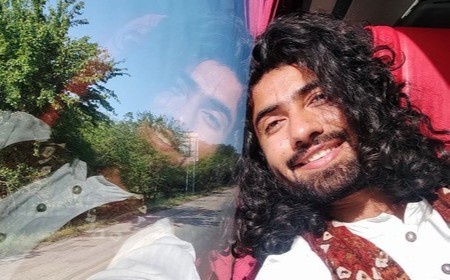 [Góc chuyện lạ có thật] Người đàn ông bị cảnh sát bắt vì nuôi tóc dài ở Pakistan