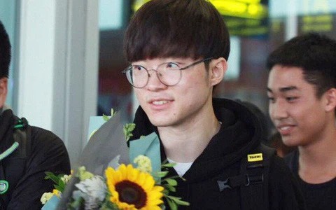 LMHT: Fanpage của T1 bất ngờ đăng tải bài viết Tiếng Việt, thông báo cho fan một tin bất ngờ