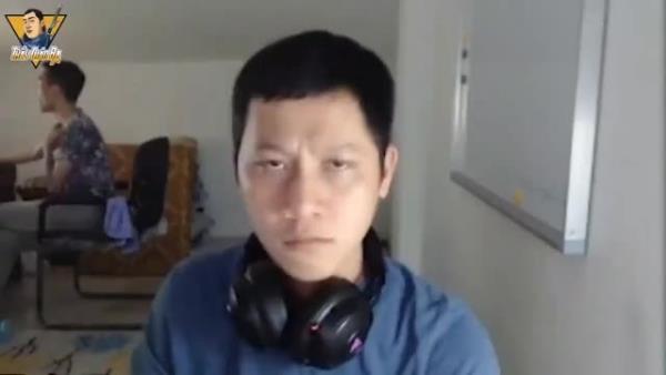 Khổ như Thầy Giáo Ba khi bị "học trò" tố cáo với  "nóc nhà" vì nạp tiền vào game quá nhiều