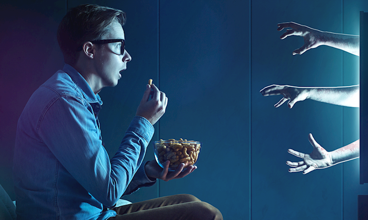 Tại sao sợ ma nhưng chúng ta lại thường thích xem phim kinh dị?