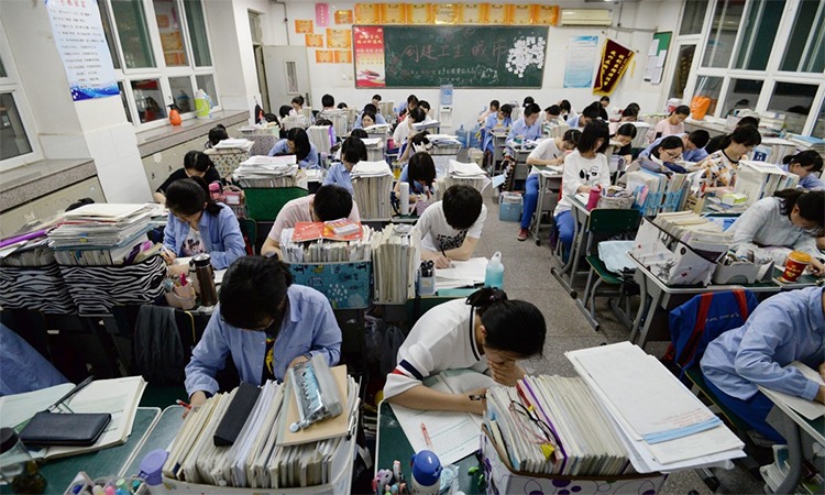 Bị đuổi học vì nghiện game, nam sinh viên "comeback" hoành tráng với thành tích Thủ Khoa