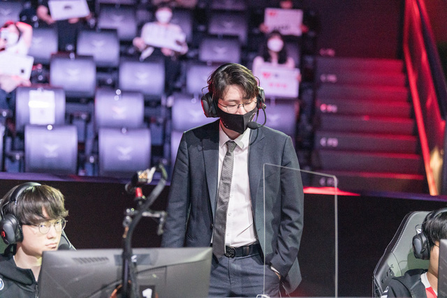 LMHT: Vì sao T1 lại quyết định sa thải Daeny và Zefa tại thời điểm nhạy cảm như thế này?