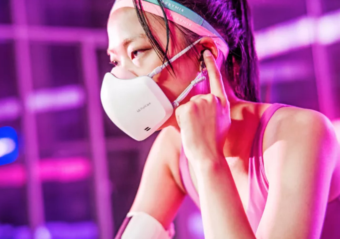 Khẩu trang của LG được tích hợp thêm micrô và loa trước khi ra mắt vào tháng tới