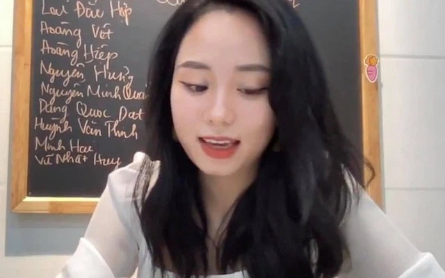 Xuất hiện ảnh thời con trẻ của cô giáo Minh Thu khiến cư dân mạng được một phen bàng hoàng