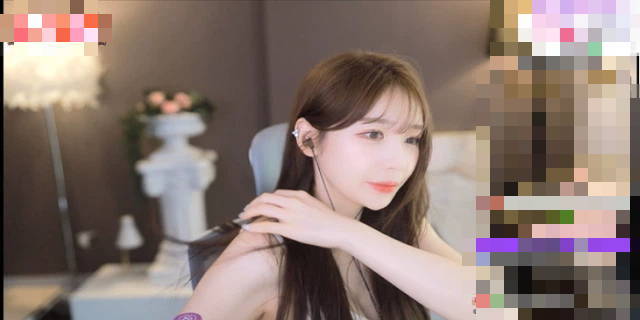 Nữ streamer xinh đẹp tài năng phải lao đao khi vướng tin đồn phá làng phá xóm khi còn đi học