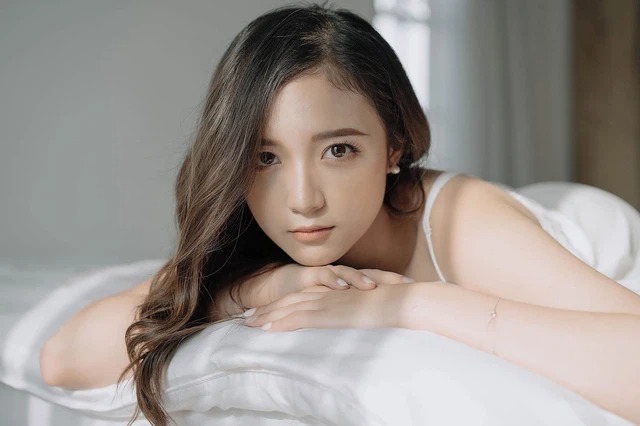 Nữ MC Liên Quân Mobile bị hack Facebook khi đang stream, quyết tâm không khuất phục hacker