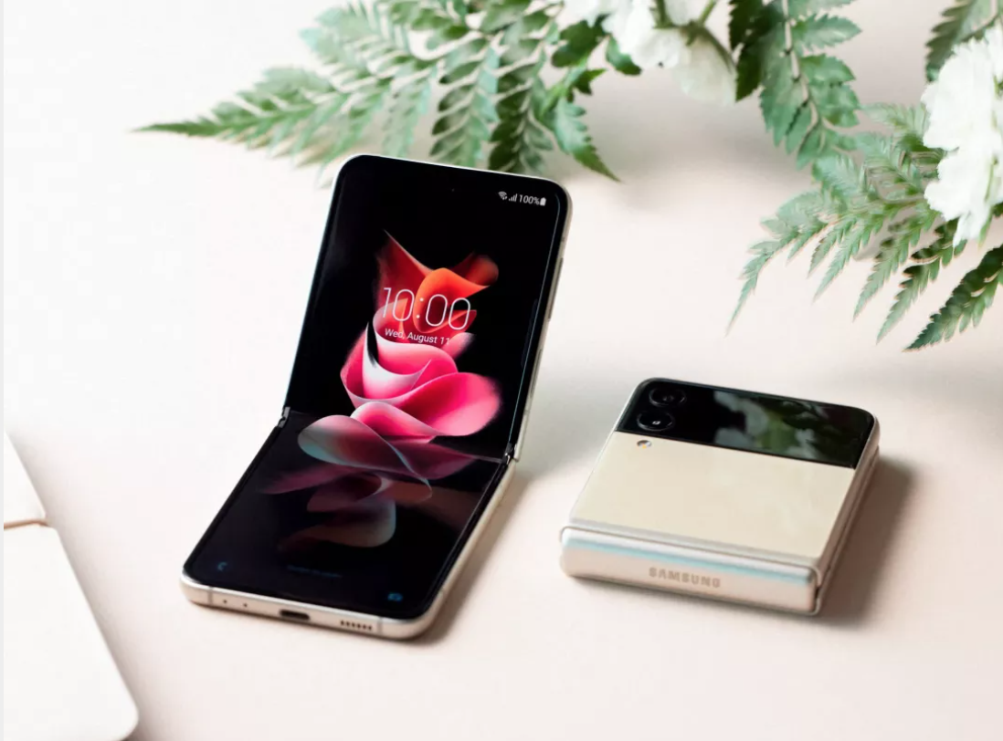 Galaxy Z Flip 3: Tốc độ làm tươi 120Hz, Victus kính Gorilla với mức giá "bất ngờ"