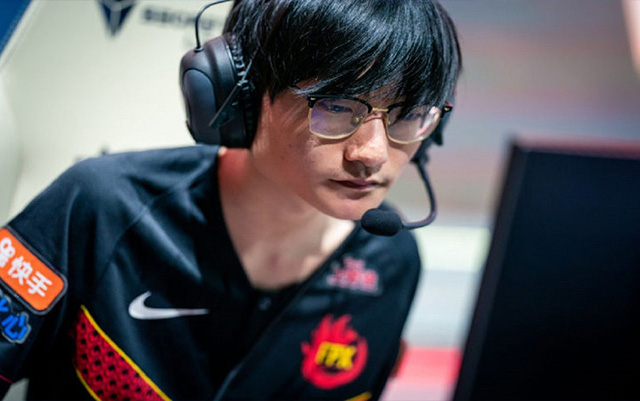 LMHT Trung Quốc đứng trước nguy cơ thiếu hụt nhân tài với đạo luật quản lý độ tuổi chơi game